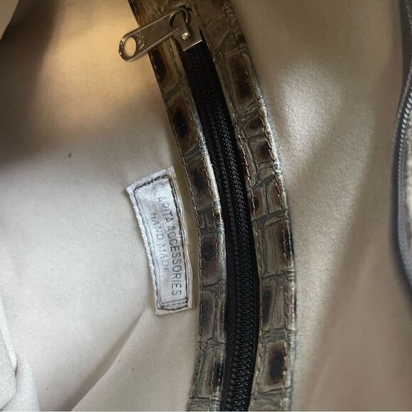 Clarita Accessories leather Gray Crocodile-Embossed  handmade Shoulder Bag - Picture 12 of 13